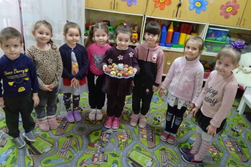 Подробнее о статье Декупаж  пасхальных яиц
